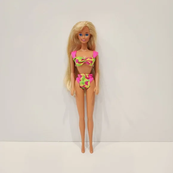 2/$24  1990 Barbie Hawaiian Fun - Picture 3 of 9